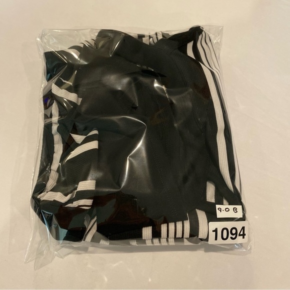 ⭐️ Speechless Halter Mini Dress size small Blk/Wht Band Waist Retro - Picture 10 of 10